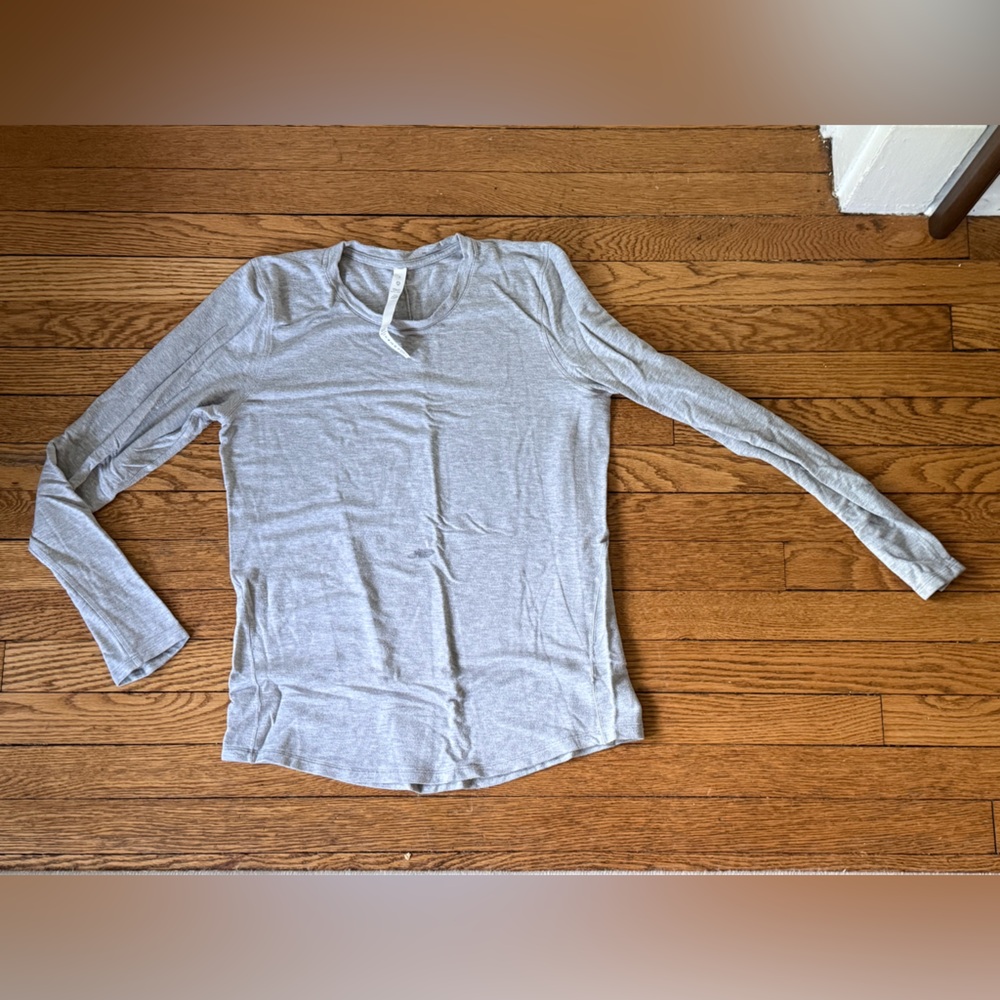 lululemon Ever Ready Long Sleeve Shirt - Size 6